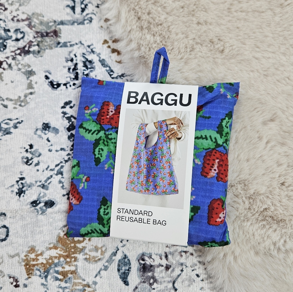 Baggu Standard Reusable Bag Wild Strawberries